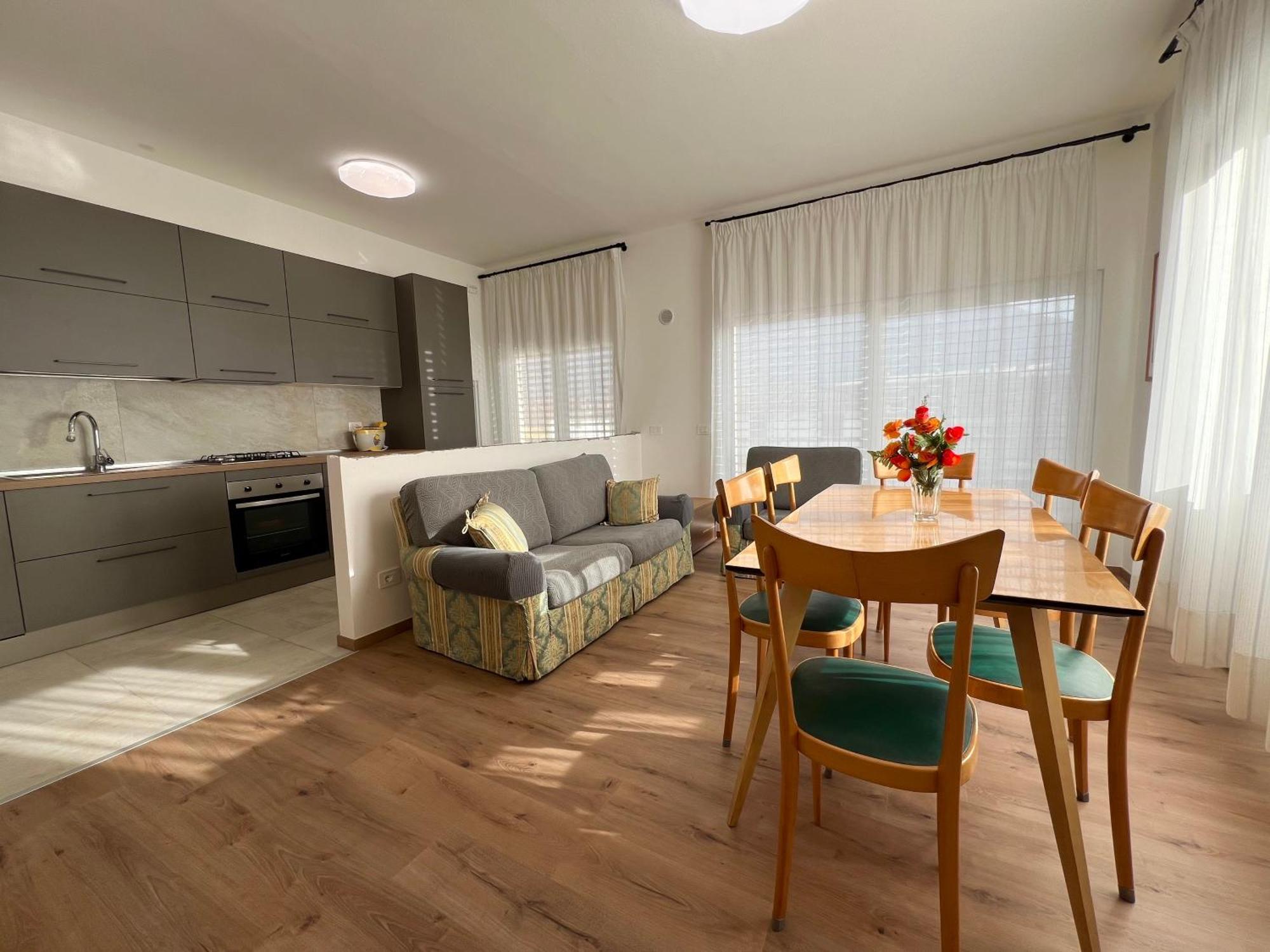 Casa Paola Central Stay By The Lake دومازو المظهر الخارجي الصورة