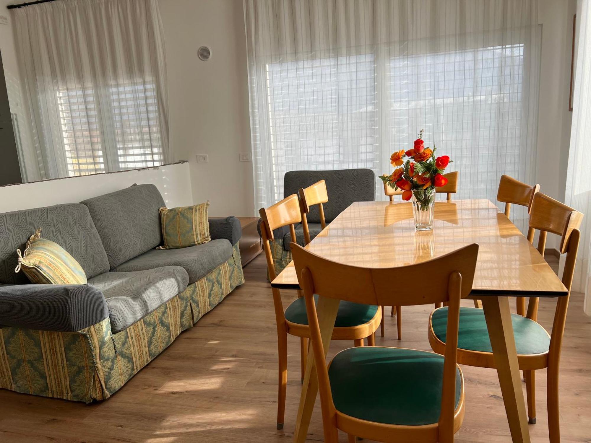 Casa Paola Central Stay By The Lake دومازو المظهر الخارجي الصورة