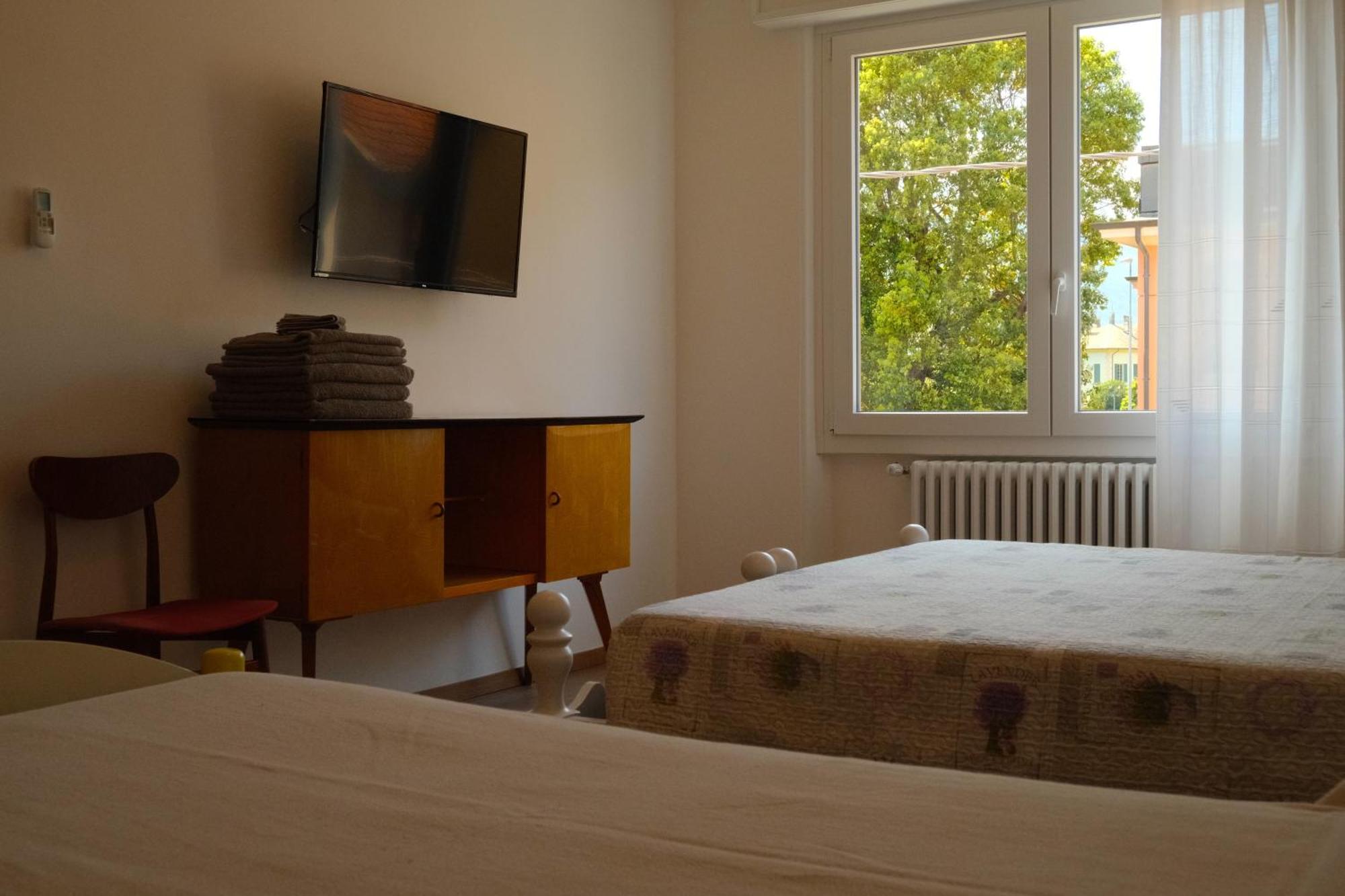 Casa Paola Central Stay By The Lake دومازو المظهر الخارجي الصورة